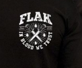 v_geuzen's tweet photo. maar de #nazi zanger #flak houdt zich ook bezig met de verkoop van fascistische t-shirts #ijzerwake #ieper #yper 27/08 met een duidelijke ondertoon - maar volgens OCAD is er geen teken van #racism https://t.co/qKd2I3bTHR