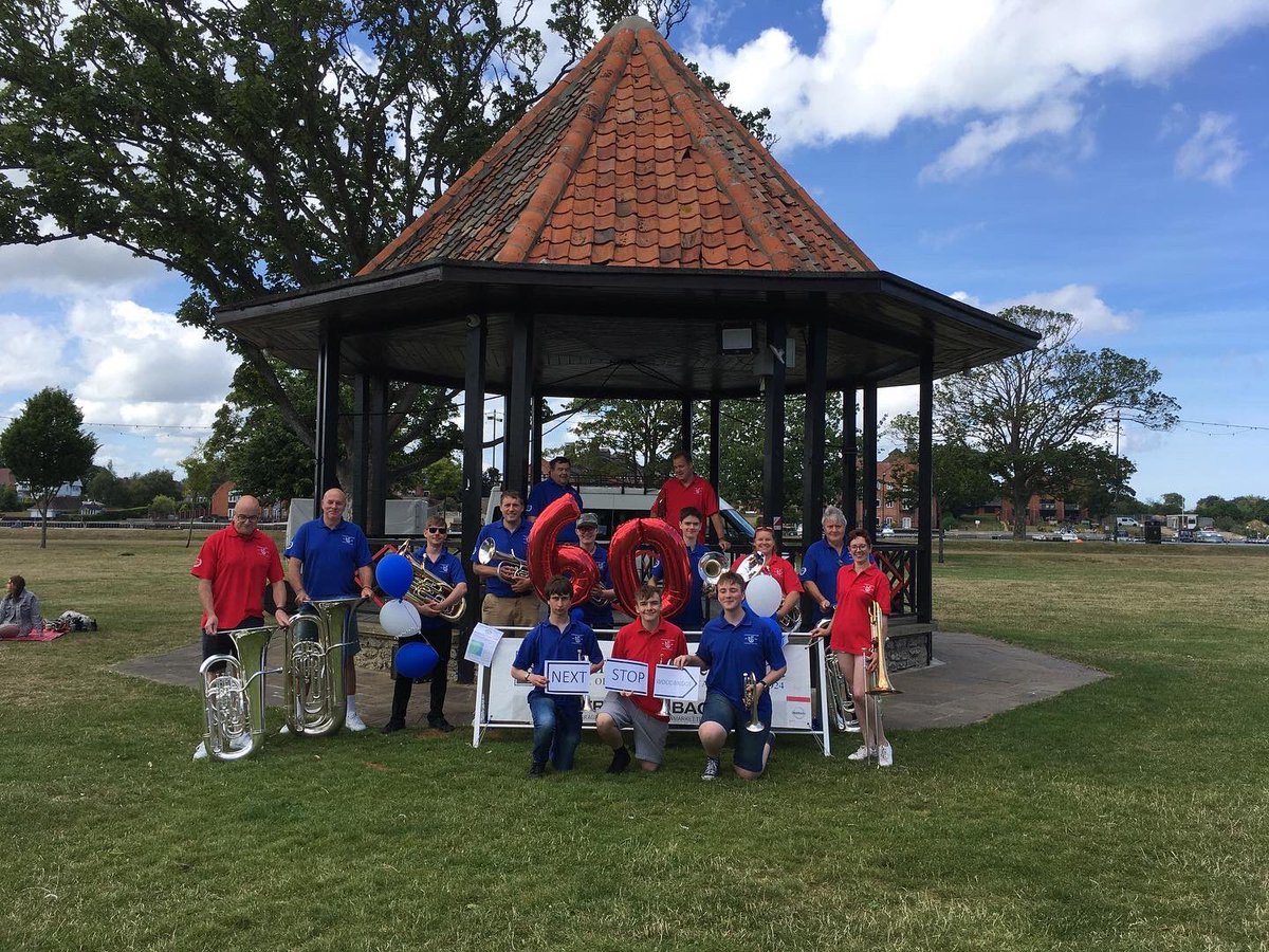 StowConcertBand's tweet photo. Oulton Broad ✅ Another stint on the bandstand followed by an ice cream (or two in some cases…) 🍦🎺🎶 Now off to Elmhurst Park Woodbridge https://t.co/9aQXEQoMRE