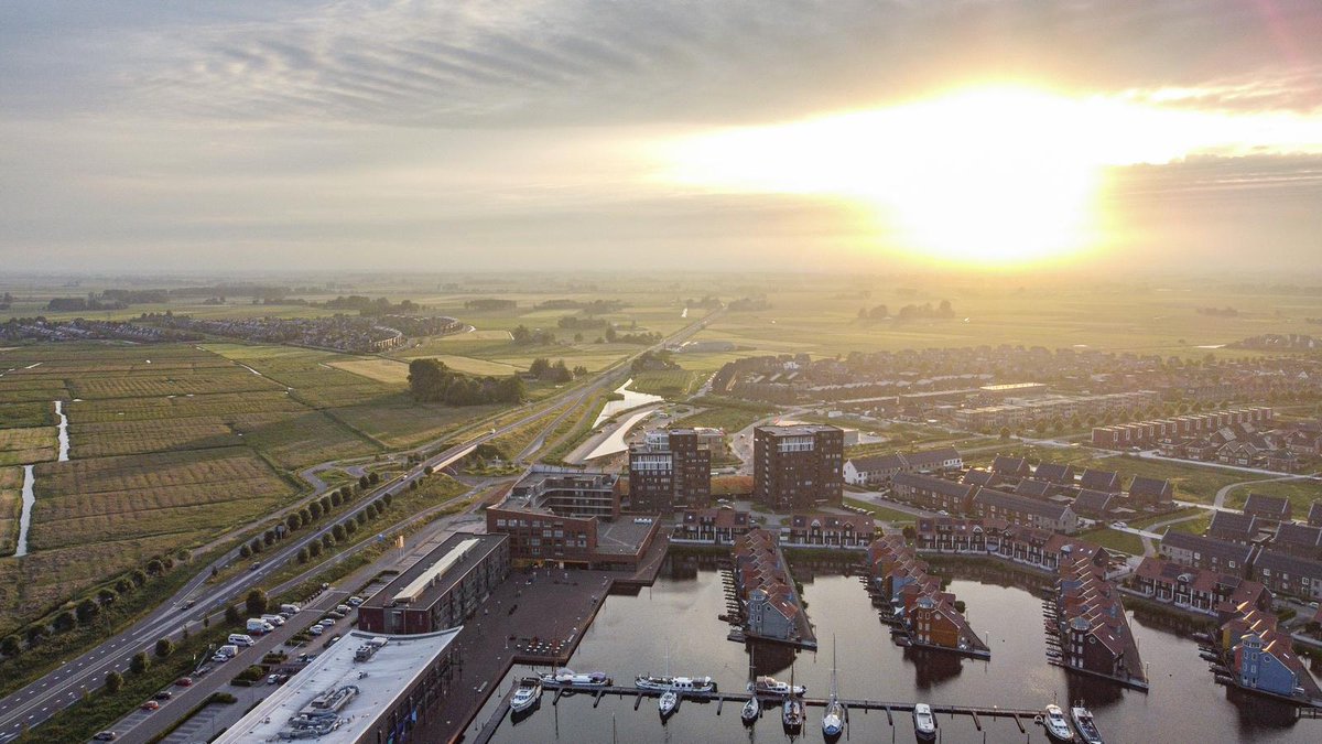 Fontein Reitdiephaven na opening direct omarmd: "Het was een grote stenen vlakte" #groningen: oogtv.nl/2022/07/fontei…