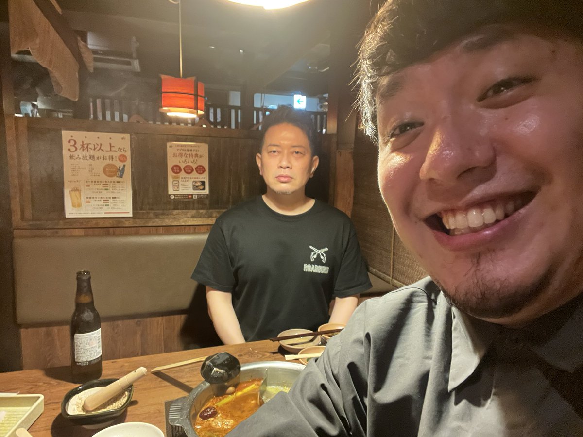 hiroki_tsuttsun's tweet photo. 先日温野菜に二人で行きました。

食べ放題システムに感動する宮迫さんが可愛かったです。

でも食べることより、あんな話やこんな話をして二人ともずーっと笑いっぱなしで笑顔じゃ無い時間がないくらい、笑い放題の時間でした。 https://t.co/sUDnyi32Sy