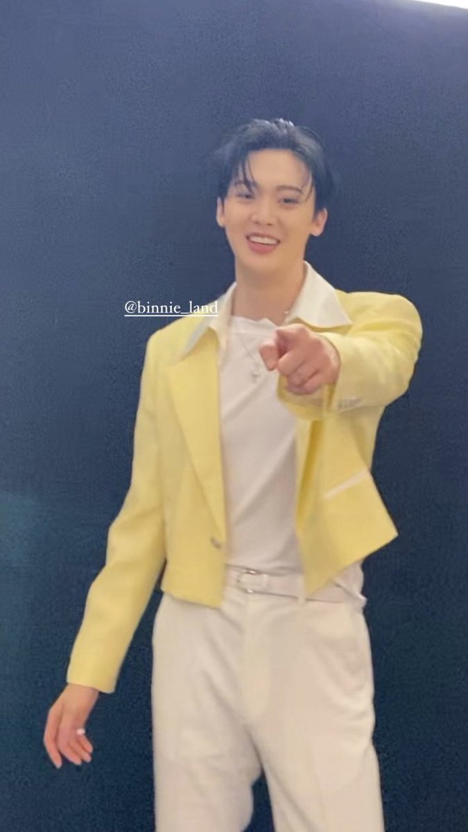 binnie_land's tweet photo. Meet &amp; Greet section✨
Reaction when Ddankong &amp; Jinrock saw MJ (˃̶᷄‧̫ ˂̶᷅๑ )
#ASTRO #아스트로 #HallyuPopFest2022 #mj #jinjin #chaeunwoo #moonbin #rocky #yoonsanha #엠제이 #진진 #차은우 #문빈 #라키 #윤산하 https://t.co/U1QI0NiZhP