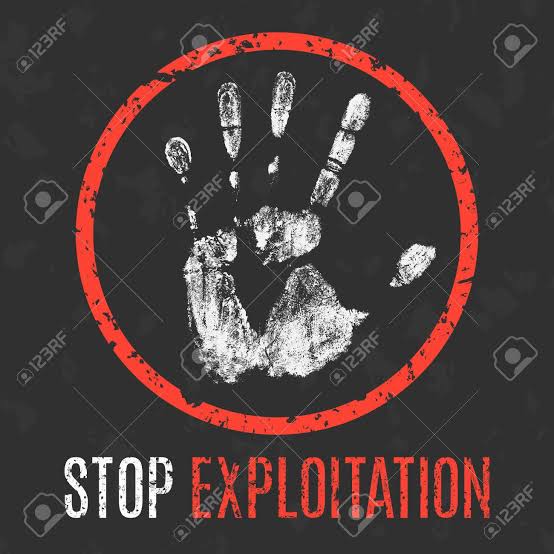 Ahmed14563106's tweet photo. Stop Exploiting us #انترنت_غير_محدود_ف_مصر https://t.co/G27WYZD7Kg