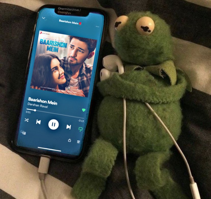 Indeed our comfort rn- 

BAARISHON MEIN BHEEGE HUM
#BaarishonMeinByDarshanRaval
youtu.be/3EueXxgltHg