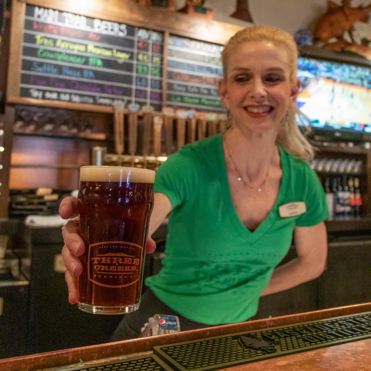 NOW OPEN 7 DAYS A WEEK! Thank you to our dedicated restaurant crew that has been hustling while shorthanded and pulling long hours for months to provide the award winning food, service and drinks that our visitors and regulars love 🙏

#ThreeCreeksBrewing #SistersOregon