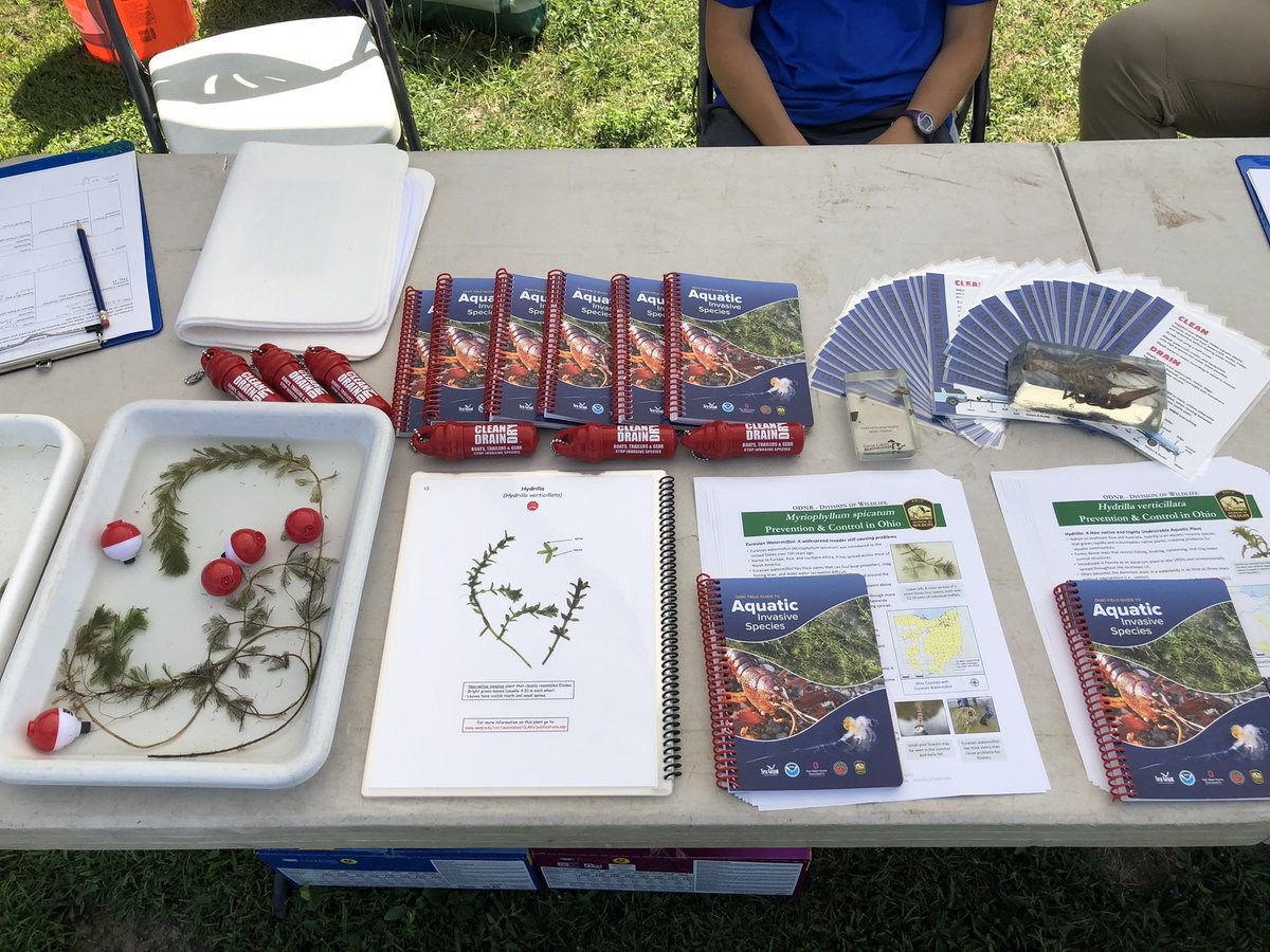 AISplantguy's tweet photo. Mosquito Lake #GLAISBlitz event today with @clevemetroparks at the main boat ramp. Spreading invasive species awareness to boaters during a fishing tournament! #CleanBoatsCleanWaters #StopAquaticHitchhikers https://t.co/6HPfcKcY6F