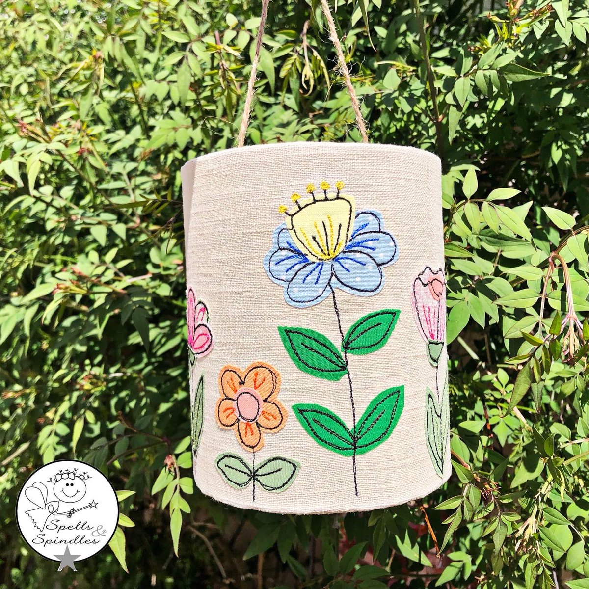 SpellsSpindles's tweet photo. I am ridiculously excited to share the tutorial I wrote for this months Love Embroidery magazine.  I am also adding some of these to my website #UKGiftAM #handmadegifts #handmade #emboidery https://t.co/jFAGwVEmeE