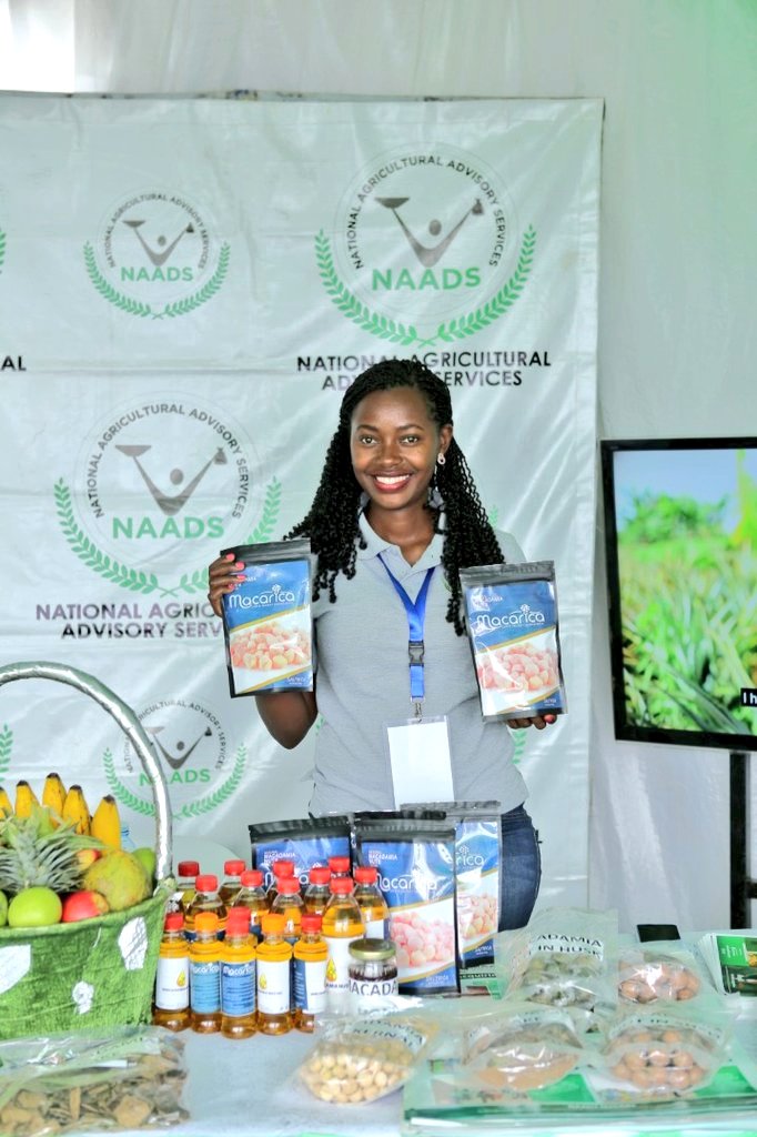 PPDAUganda's tweet photo. #PPDABusinessExpo2022
Pass by the @naadsug stall and leave with quality improved agriculture seedlings for bananas, Mangoes, maize, macademia as well as value added products made from shea nuts.
#PromotingBUBU
#ProcurementThatDelivers https://t.co/7NJXpC2yX4