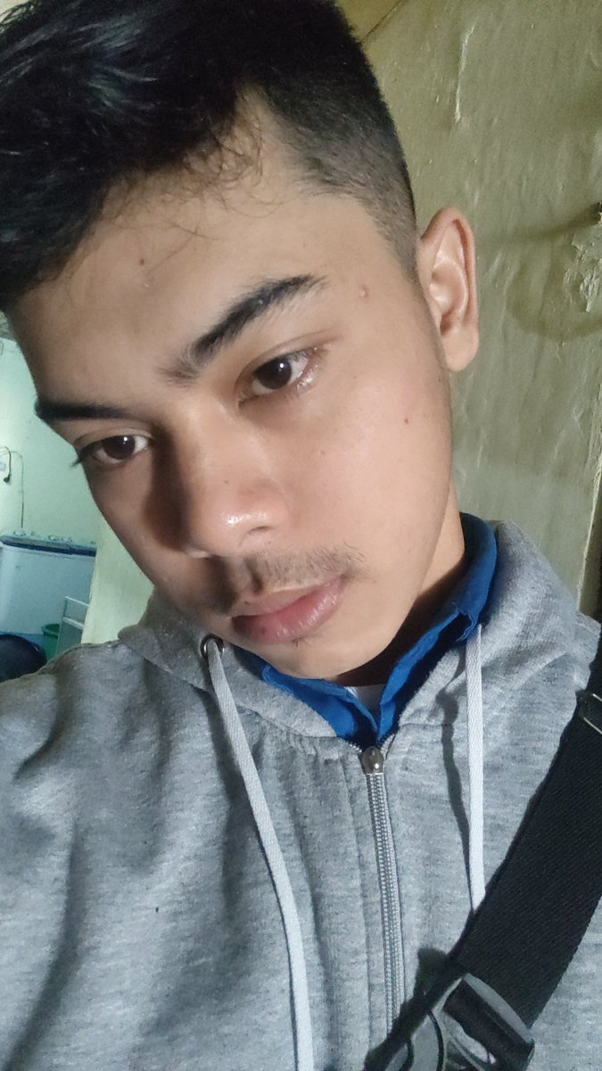 nanzlet99's tweet photo. Klo lewat rt sebanyaknya #brondonglokal #brondongtante #gaybrondong https://t.co/GzDaLZ6vVy