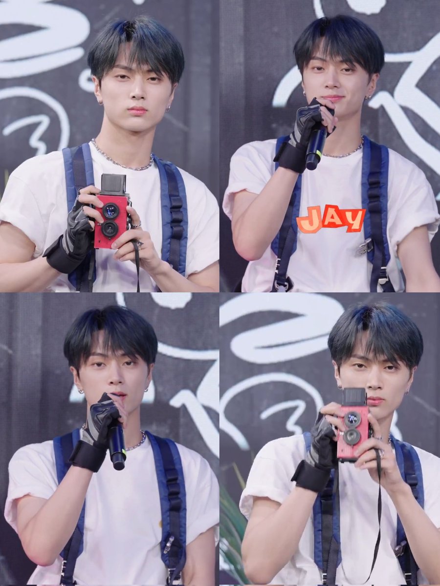 0420MEDIA's tweet photo. PARK JONGSEONG OHMYGOD https://t.co/w3a2rOz0Bs