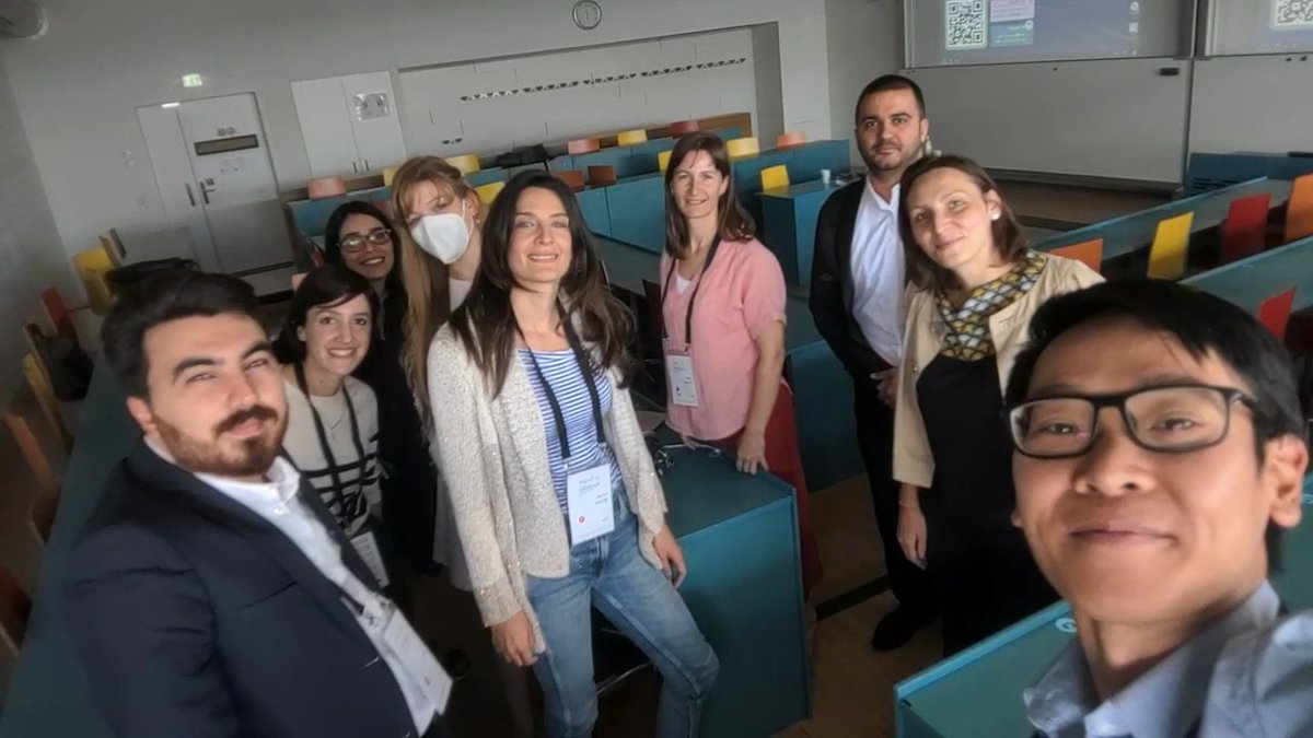 Le Thoai (Lee) tweet media