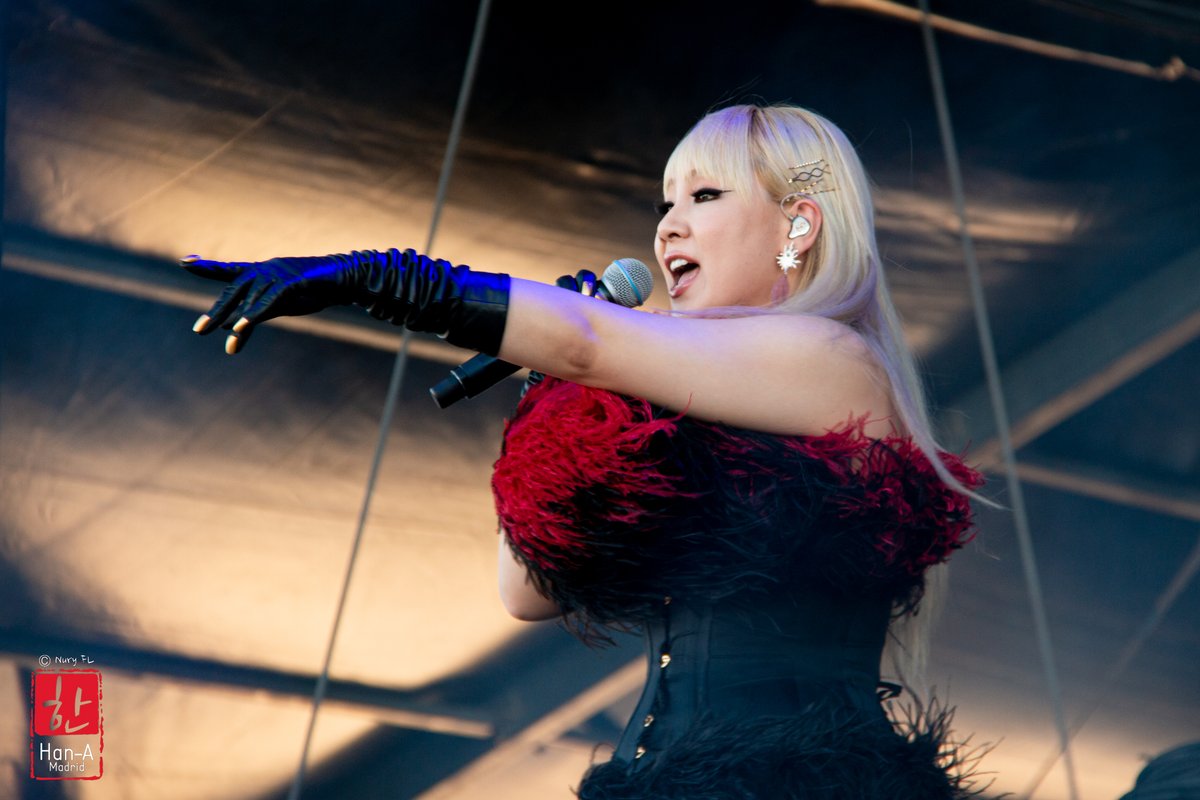 AsoHanAMadrid's tweet photo. #CL @chaelinCL at  @madcoolfestival
 #Madrid #CL #MadCool2022  #MadCoolwithCL #씨엘 DO NOT EDIT OR CROP LOGO https://t.co/h3yhB4kDTF