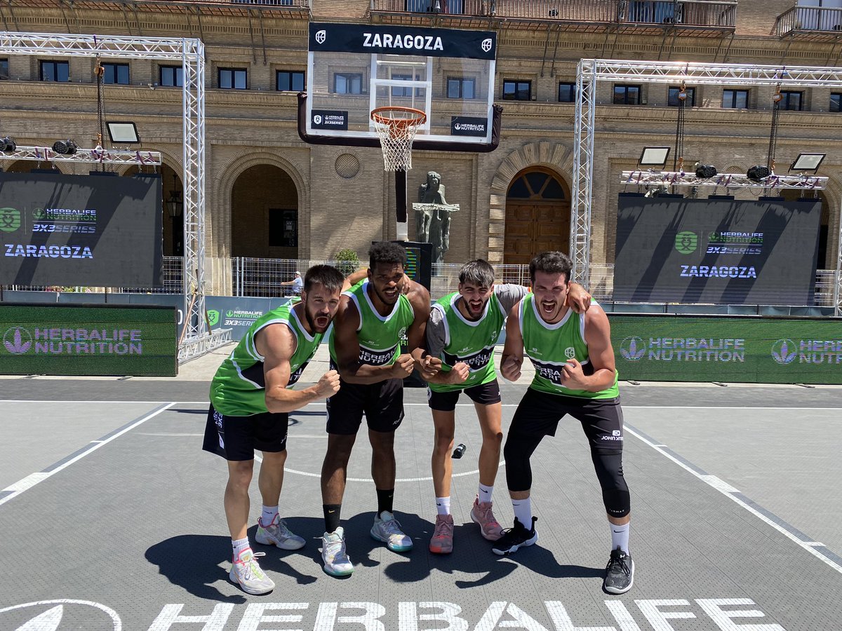 🏀 #Herbalife3x3Series: Y estos son los 4️⃣ equipos masculinos que pasan a SEMIS del <a href="/HerbalifeES/">Herbalife Español</a> <a href="/3x3series/">3x3 Series</a>

⏰ 21:00 
<a href="/cbsantfeliuenc/">CB Santfeliuenc</a> 🆚 <a href="/BeGoat_Team/">Be GOAT</a>
 
⏰ 21:30  
<a href="/3x3_madrid/">3x3 MADRID</a> 🆚 <a href="/Azuqueca3x3/">Azuqueca 3x3</a>

📺 A partir de las 19:00h en <a href="/TwitchES/">Twitch ES</a> y <a href="/rtveplay/">RTVE Play</a>