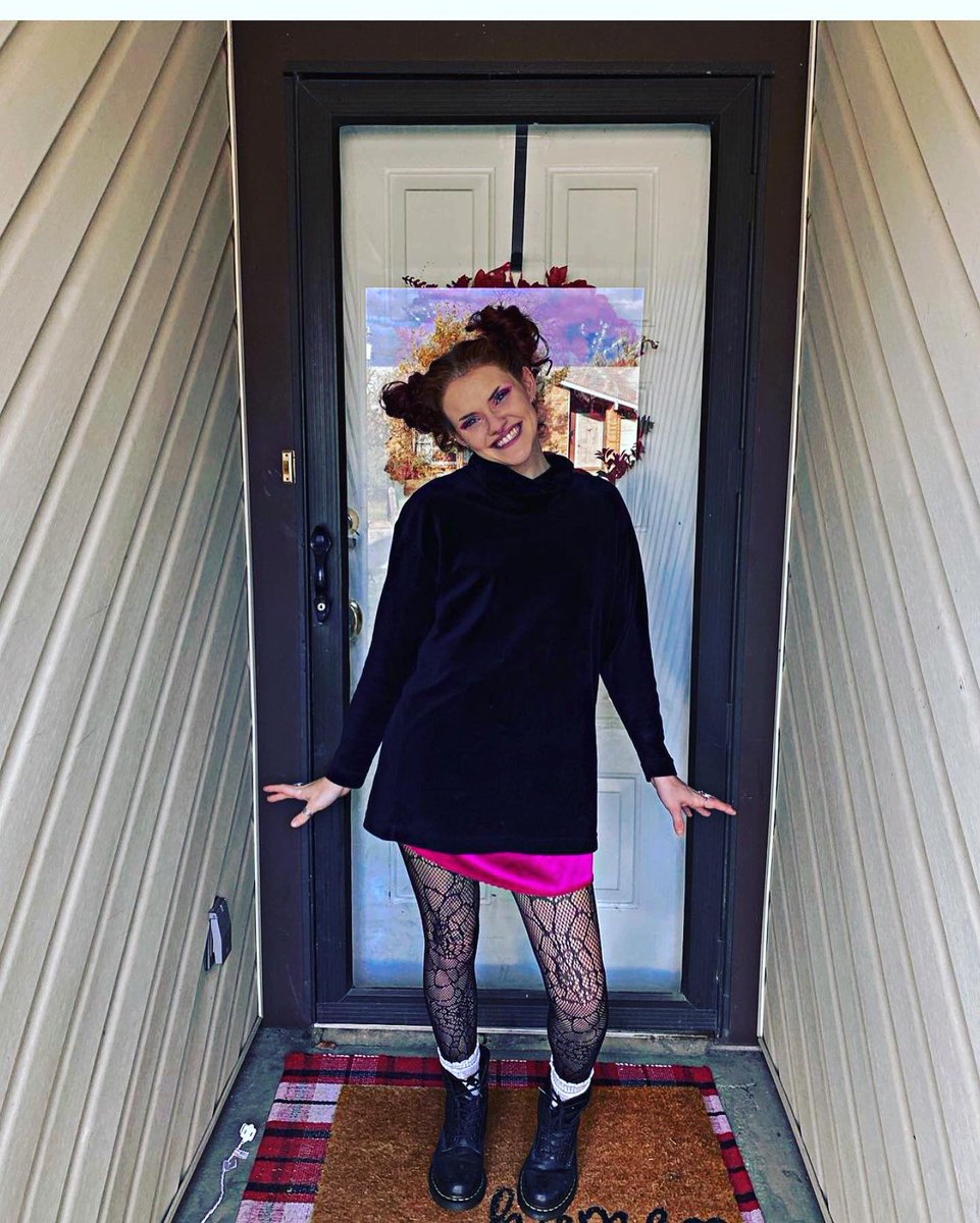 clkey31's tweet photo. Happy 22nd birthday to this beautiful, crazy and fun loving child of mine. Life is never dull when she is around. Hope you have a wonderful birthday. Love you lots. https://t.co/ZwTp8QmBYC