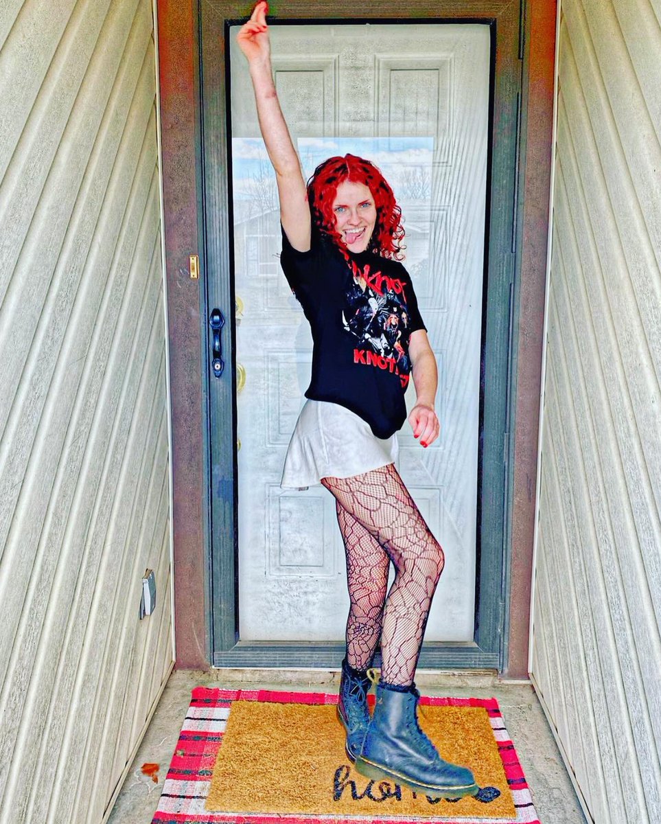 clkey31's tweet photo. Happy 22nd birthday to this beautiful, crazy and fun loving child of mine. Life is never dull when she is around. Hope you have a wonderful birthday. Love you lots. https://t.co/ZwTp8QmBYC