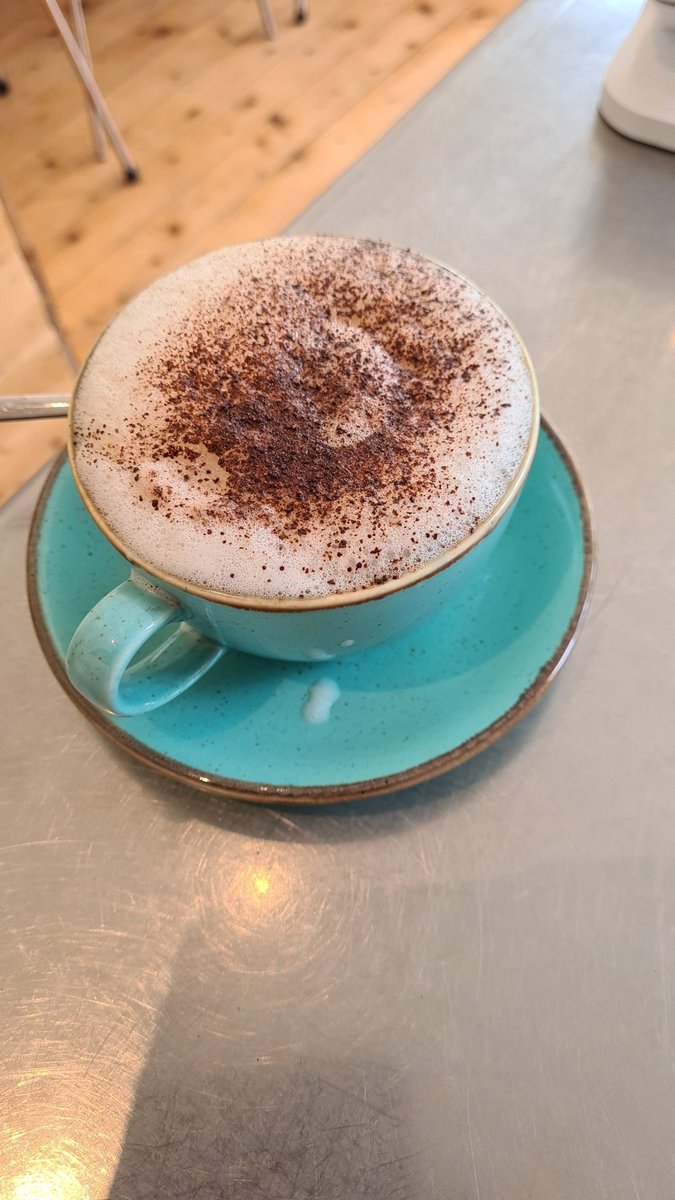 refillkitchen's tweet image. Some delicious choices both in and outside the cafe! Come and take your pick if you're passing nearby!
#York #food #coffee #community #donate