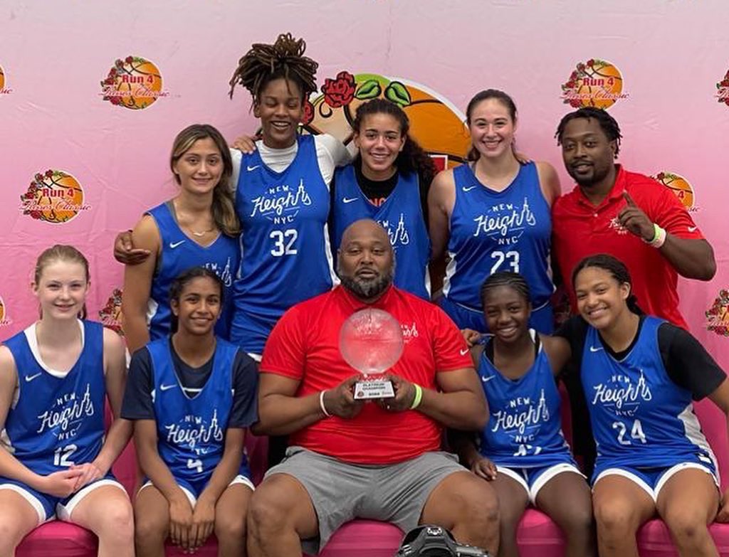 Dominique tweet media