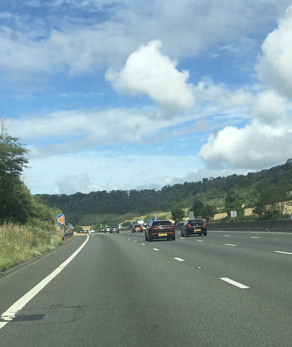 James Elliott tweet media