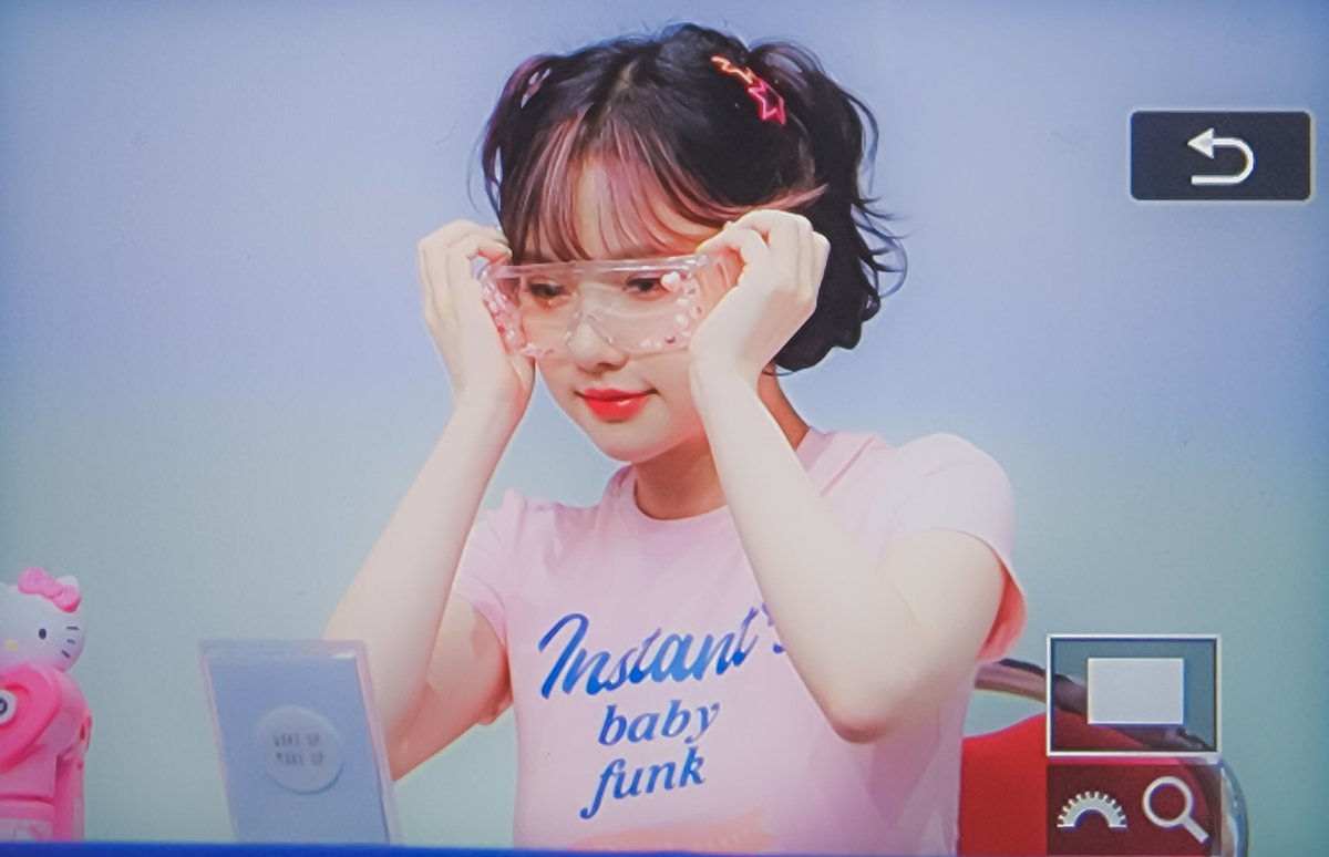lovable_cream's tweet photo. 220708 진짜 너무하�� 귀여워ㅠㅠ🥺💗 #은하 #EUNHA #비비지 #VIVIZ https://t.co/qBBFy10S2S