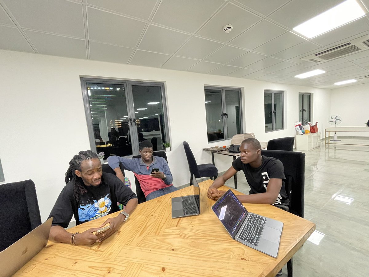 Keturahovio's tweet photo. Dukka na ya mate?
Super proud of @DipFellows for delivering yesterday even though it ran late into midnight. They had fun.
Itโs Ayoโs expression for me. ๐
Applications for cohort 4 closes next Friday. Join the league of #dipfellows to be a badass engineer or a top hr expert. https://t.co/NAqzpWvxro
