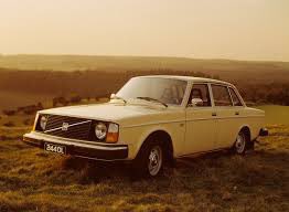 pbemusic's tweet image. Call out! Anyone have an old Volvo 240 (pref a bit of a banger) we can borrow…? (in Devon) 
Bit like this beauty