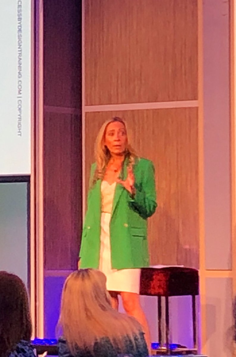 Right everyone here #ESLive - let’s all hold each other accountable for doing this, and see how we can change up our time! ‘Stop faffing doing things you’re good at, and do what needs to get you towards your goals’. #YesYes <a href="/sbdtraining/">Abigail Barnes || Time Management Expert</a>