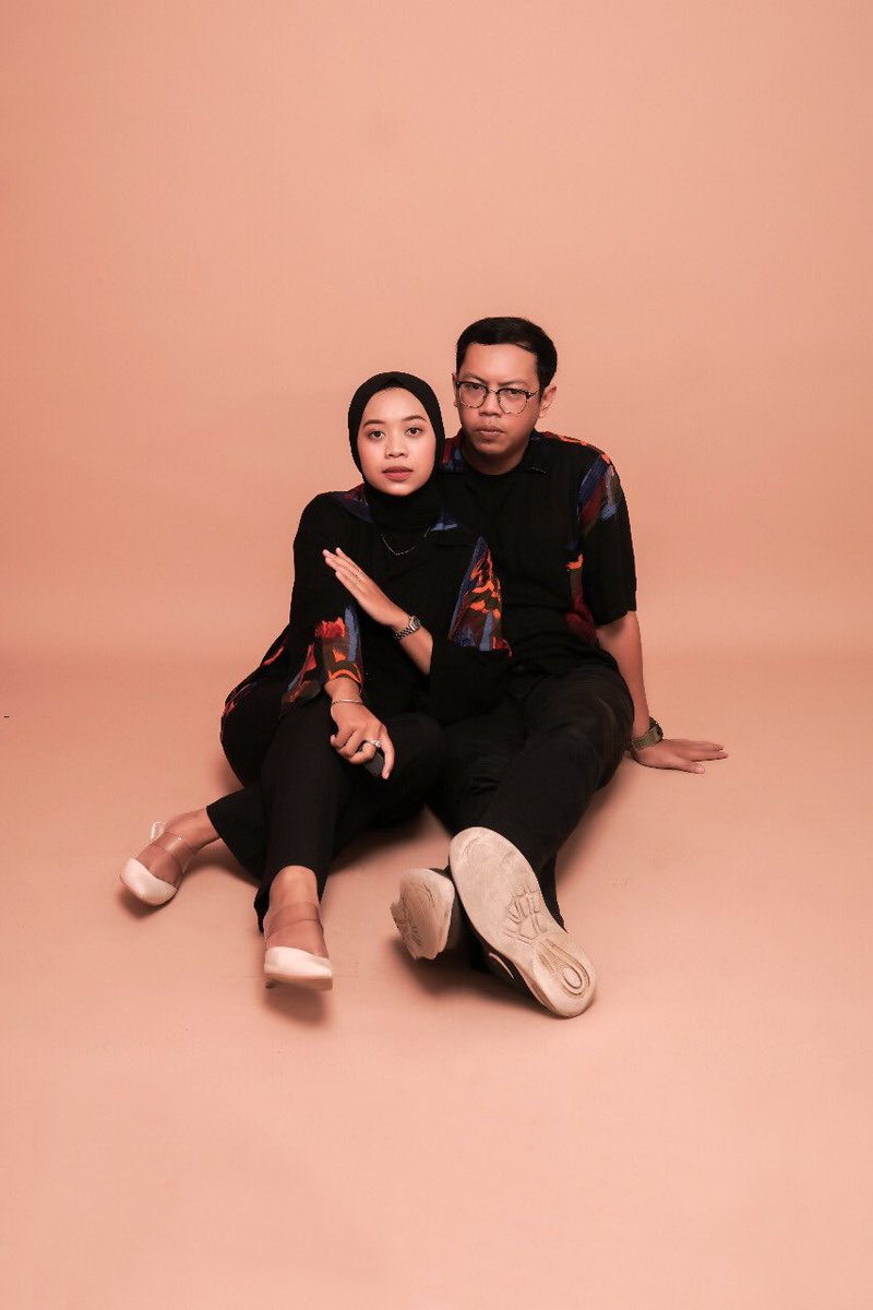 pemanasan 🙆‍♀️ sebelum di fotoin pake baju pawai 🤣🤪 <a href="/zacky_riza/">Zacky Riza</a>