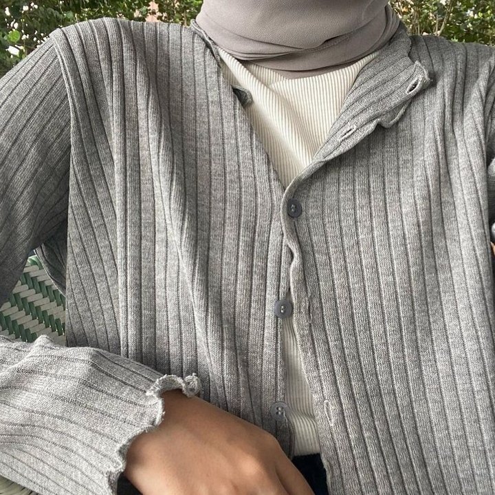 haecaessy's tweet photo. ☆ Rekomendasi outfit ngampus ala selebgram! ☆

━━ A THREAD https://t.co/l1MwE9UT7K