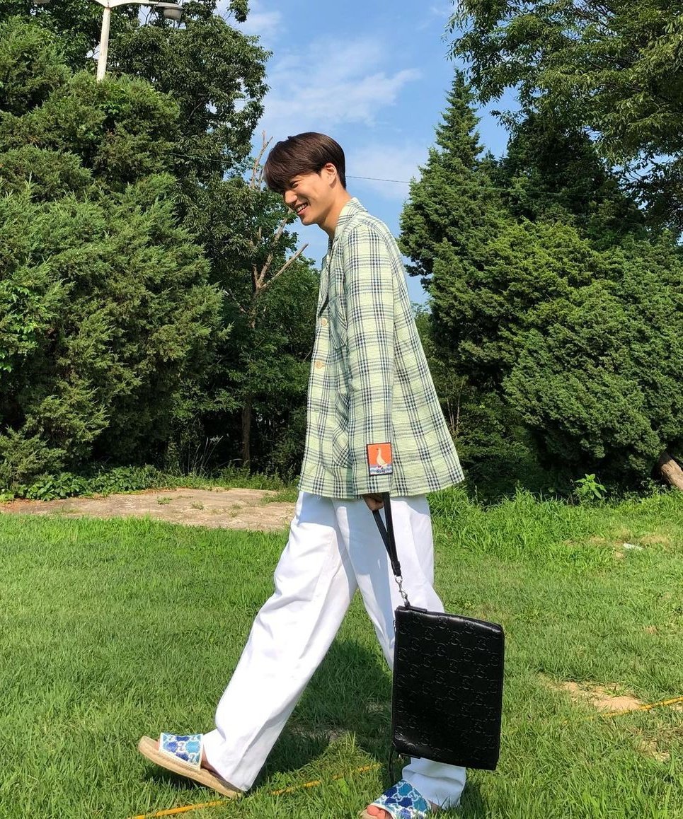 jongin in nature and smiling like this