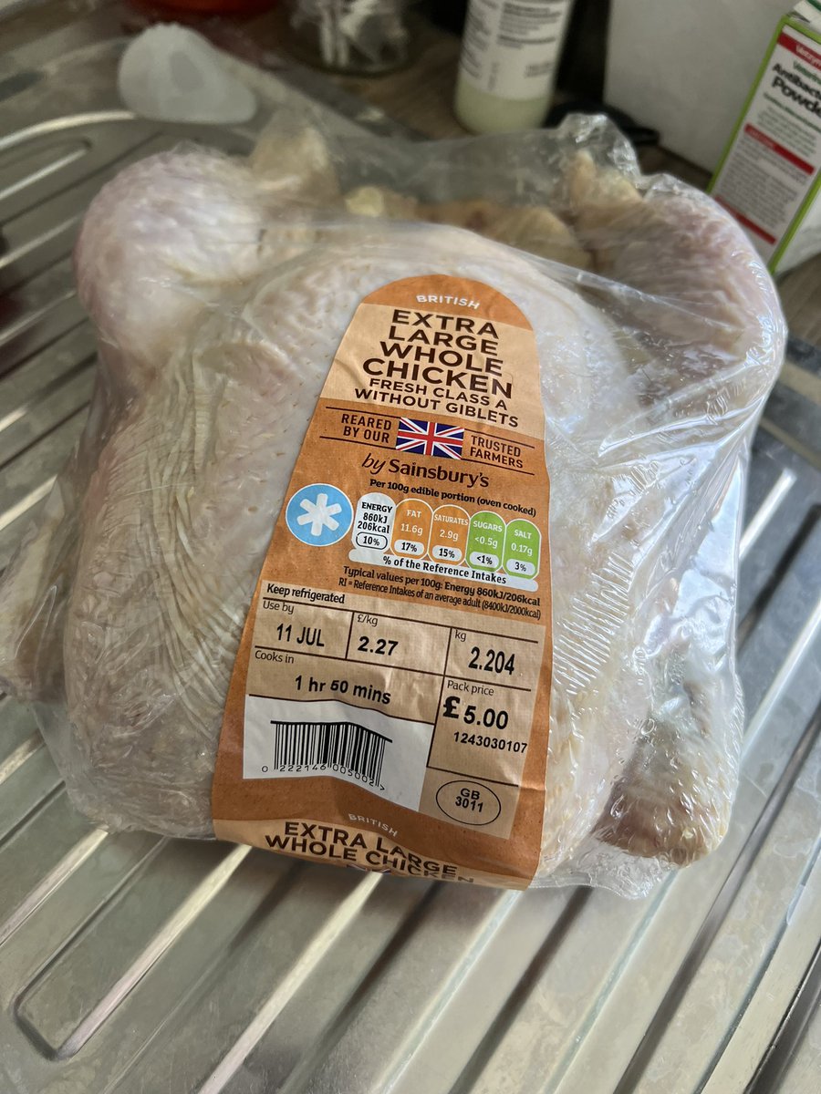 sezj's tweet photo. Wondered what the funny smell was in the fridge an off chicken from @sainsburys 🤦🏼‍♀️ https://t.co/a2z49SDCJH