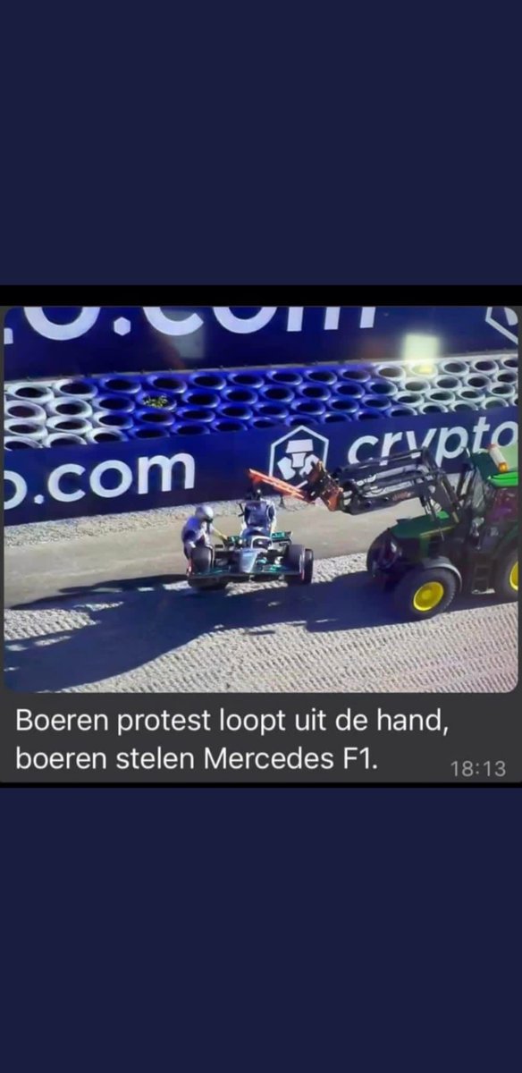 Beste boeren,

Is dit niet een beetje overdreven? Die jongen heeft het al zo lastig;

WK titel kwijt
Snellere collega 
Zijn neusringetje mag niet meer in💍
Ik verzoek vriendelijk die jongen zijn auto terug te geven! #lol 🤪😂

#GPAustria #Hamilton #boerenprotest 
#boerenopstand