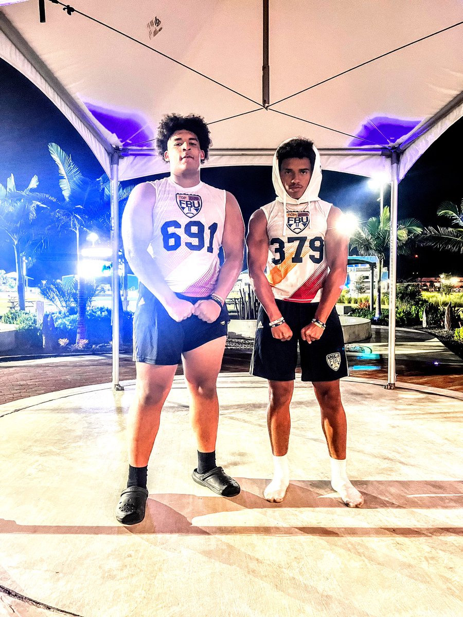 CamThomas2026_3's tweet photo. Reporting Live from Naples FL📍 Family 1st @jayshon_thomas8 @dpavey_  #FBU @FBUcamp Top Gun https://t.co/bj8N7Km0xB