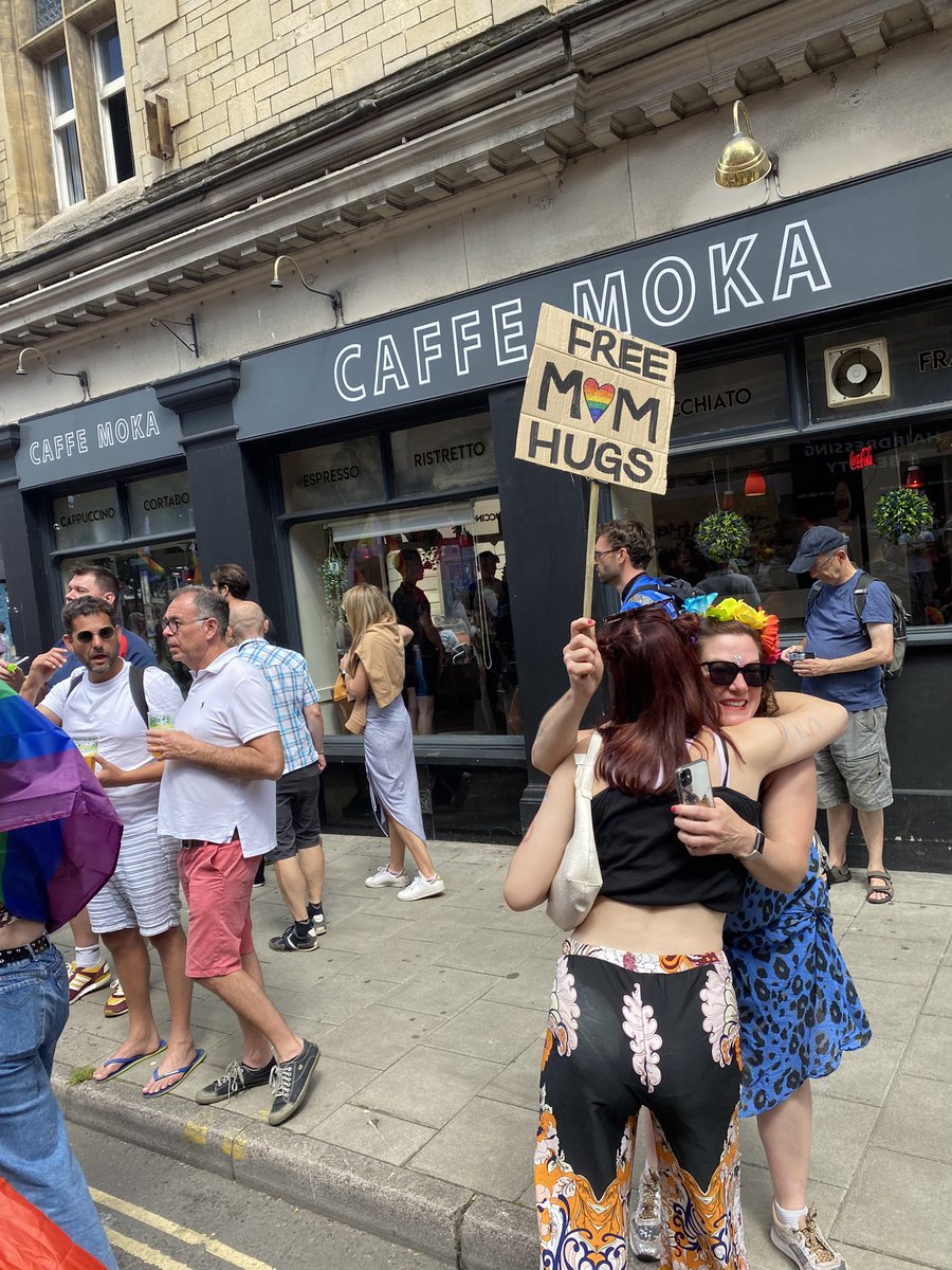 #PrideMonth Brilliant to take part in the #Bristolpride march this morning with <a href="/irwinmitchell/">Irwin Mitchell</a> <a href="/Personal_Legal/">Irwin Mitchell Personal Legal</a> #Bristol colleagues #IMEqual #diversity #pride #hugs