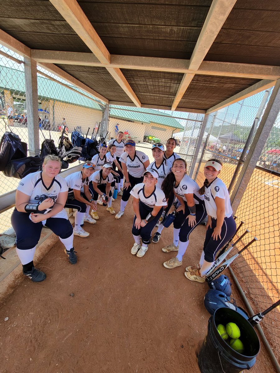 njgatorsgold's tweet photo. Gang here 🤫 @LegacyShowcase https://t.co/srn6qGnMEQ