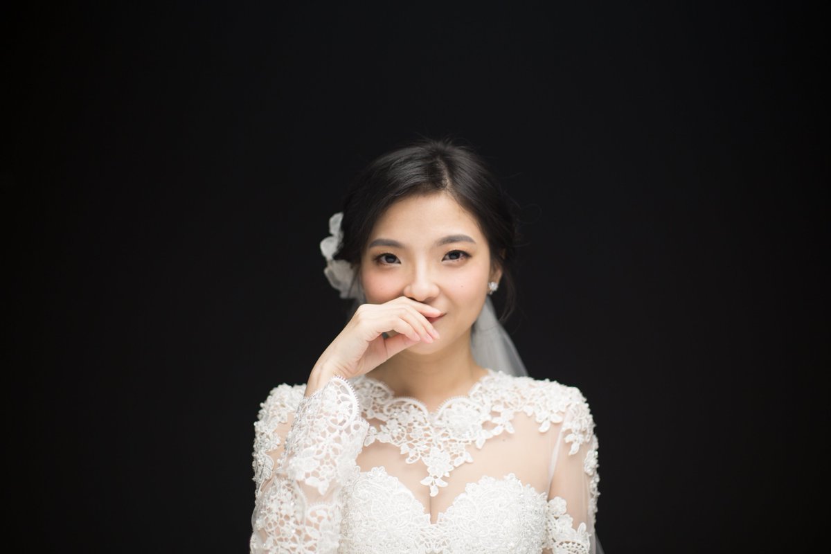 @kevinhome2019 謝謝哥哥喜歡正常版的
其實我結婚照是韓系妝髮 https://t.co/uUJrfhTG08