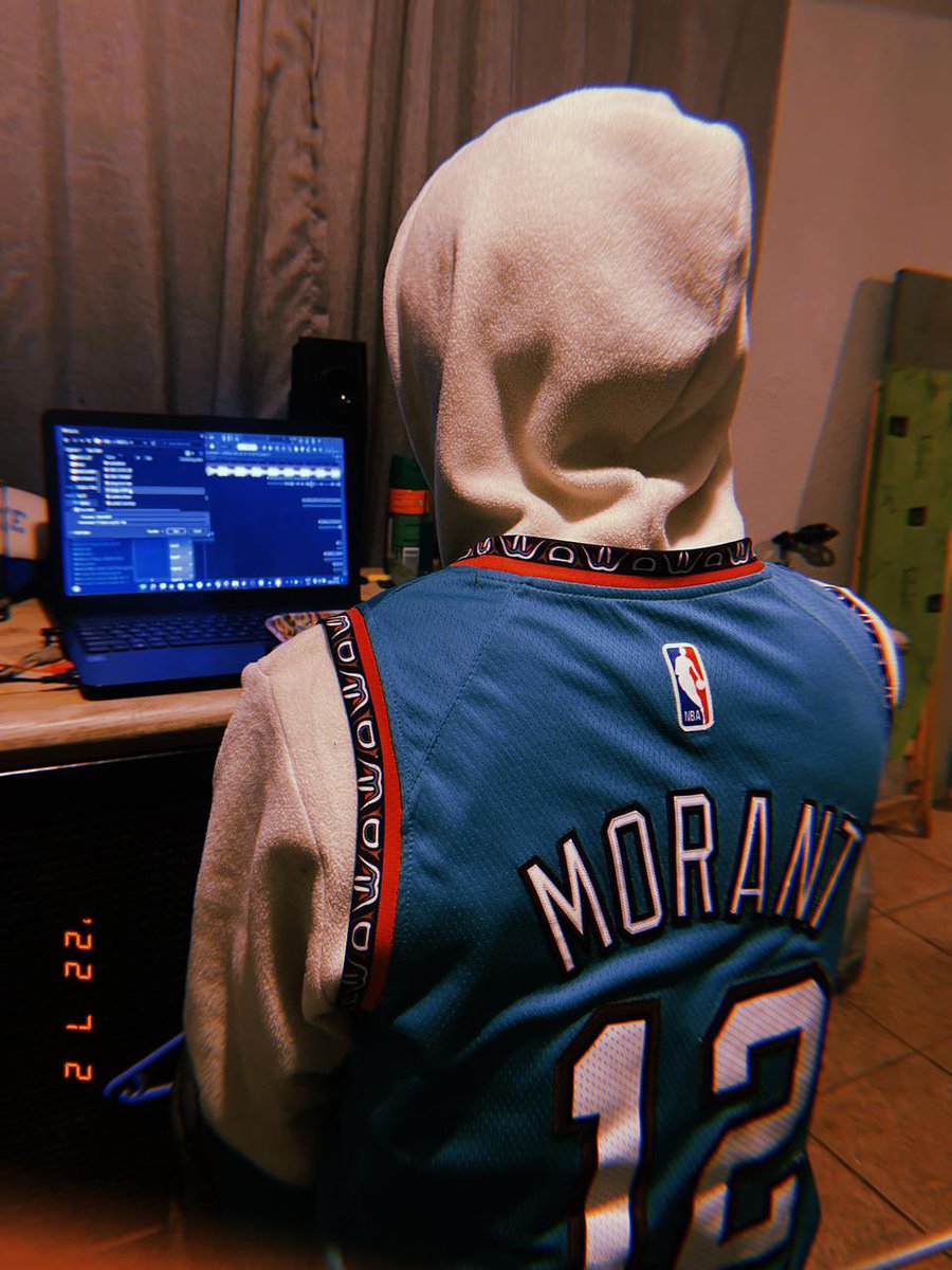 VELITHEDON_'s tweet photo. Crafting 🙂💎❤️🔥 https://t.co/4B344mR3Rm