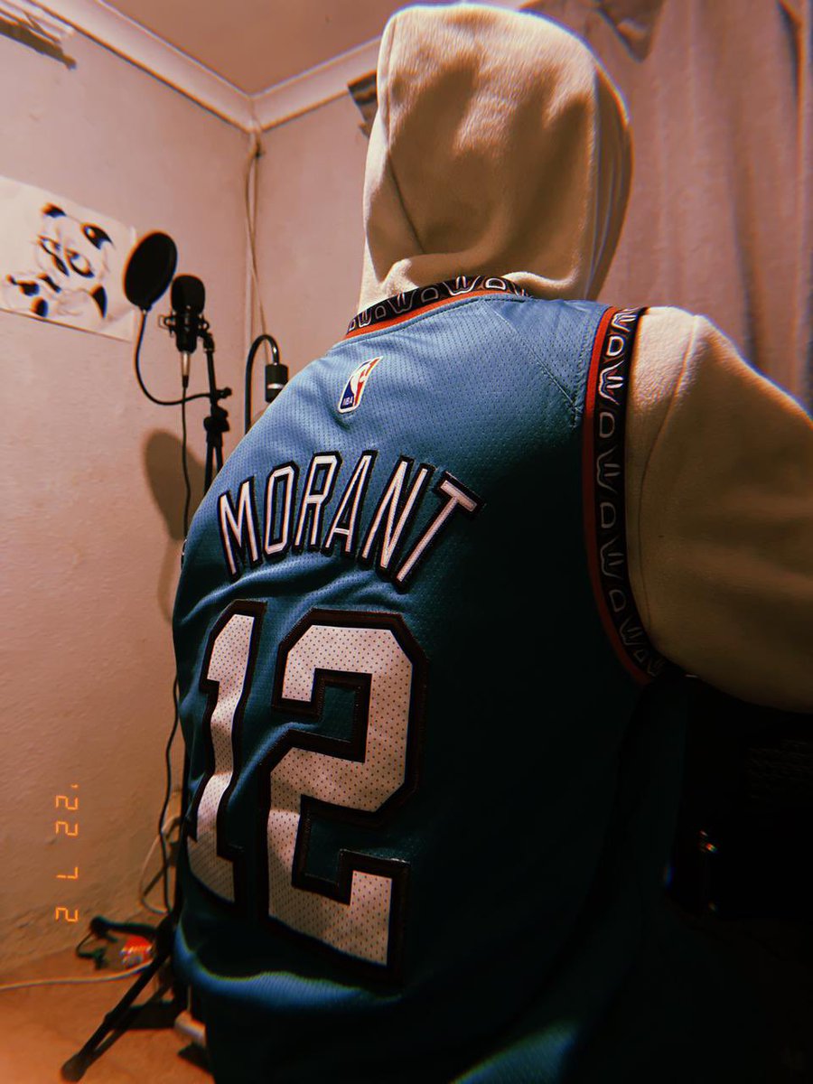 VELITHEDON_'s tweet photo. Crafting 🙂💎❤️🔥 https://t.co/4B344mR3Rm