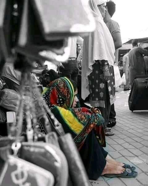 1Mahi_'s tweet photo. میں ھتھ جوڑے کائنا منگساں
ڈھیر یا  تھوڑے  کائنا منگساں

ھک  توں  عید  تے  آ ونج بابا
میں ھنڑ جوڑے کائنا منگساں 
💔😭😭
   فیض احمد شازم
#Missingbaba https://t.co/k5RvGQKS8a