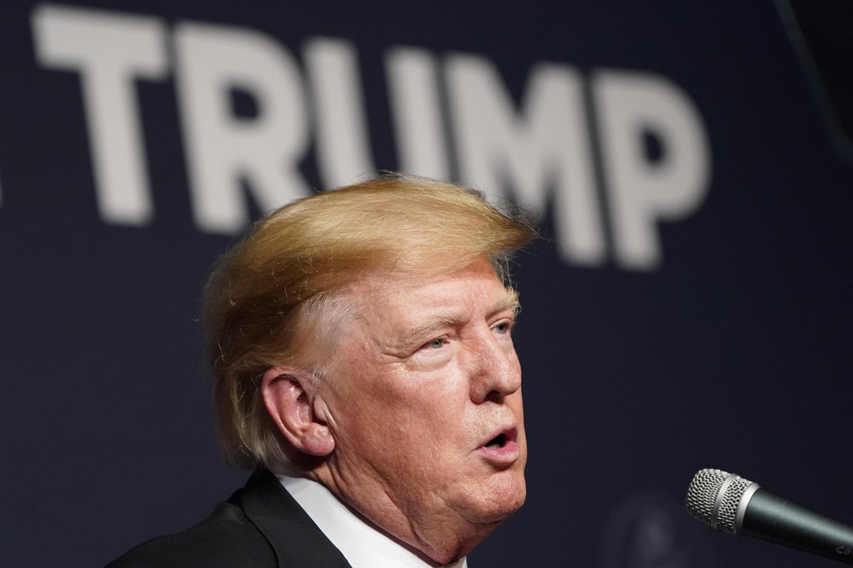 AP's tweet photo. As he considers another White House run, polls show former President Donald Trump is the most popular figure in the Republican Party. https://t.co/CUMLFFWabP https://t.co/IMX0671lpy