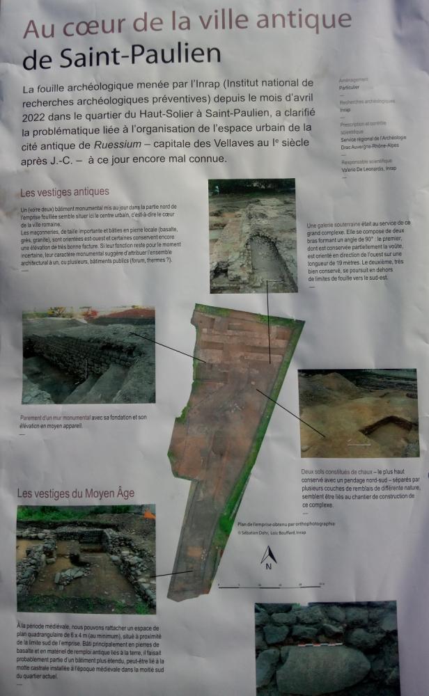Via_Bolena's tweet photo. Chantier @Inrap ouvert aujourd'hui sur un terrain de #SaintPaulien #Ruessium et visite fort intéressante par les #archeos
Découverte probable du #forum de la capitale #vellave .
Encore jusqu'à 15h. Courez - y !
#galloromain
#fouilles
@Tourisme43 https://t.co/FSWWQ9QRWY