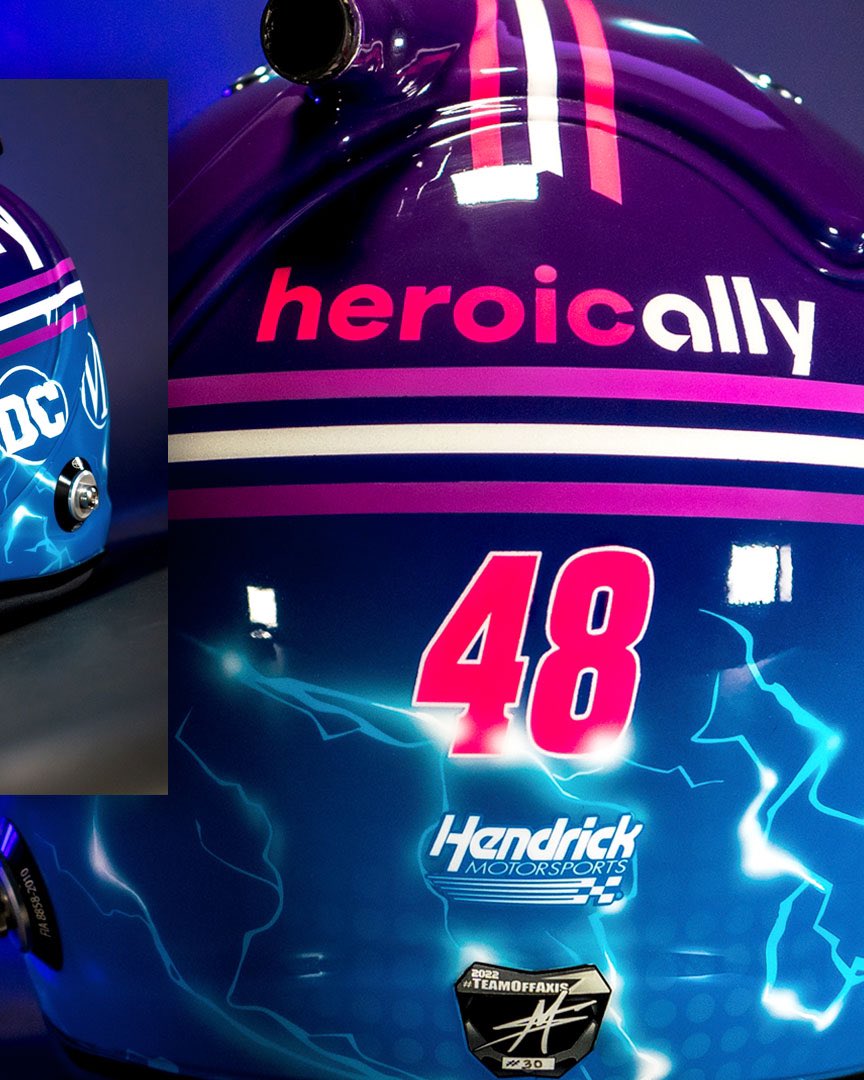 OffAxisPaint's tweet photo. ⚡️Alex Bowman can feel the static⚡️
🏁 @Alex_Bowman
💵 @allyracing
🦹♂️ @DCComics
⛑ @AraiAmericas
👨🎨 Mike Sauers
🎥📸 @AlphaVisionMed1
#TeamOffAxis #heroically #ally #dc #dccomics #static #nascar #arai #araihelmet #helmetdesign #superhero #superheroes #racing #motorsport https://t.co/WZ8pqtQqcC