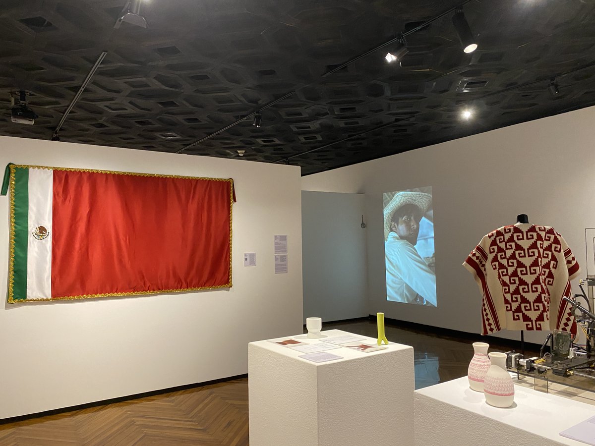 Más de 40 diseñador@s exhiben sus proyectos en #DisonanciaMexicana. 

Último fin de semana para descubrir estas propuestas y sus vínculos con las identidades mexicanas.

<a href="/ariel_rojo/">Ariel Rojo</a> <a href="/jd_etienne/">Jorge Diego Etienne</a> <a href="/Marisol_Centeno/">Marisol Centeno</a> <a href="/joserdelao/">José de la O Campos</a> <a href="/ovalle_liliana/">Liliana Ovalle</a> <a href="/pedroyjuana_mx/">Pedro&Juana</a> @zaldivartania <a href="/Soutonco/">Andres Souto</a>