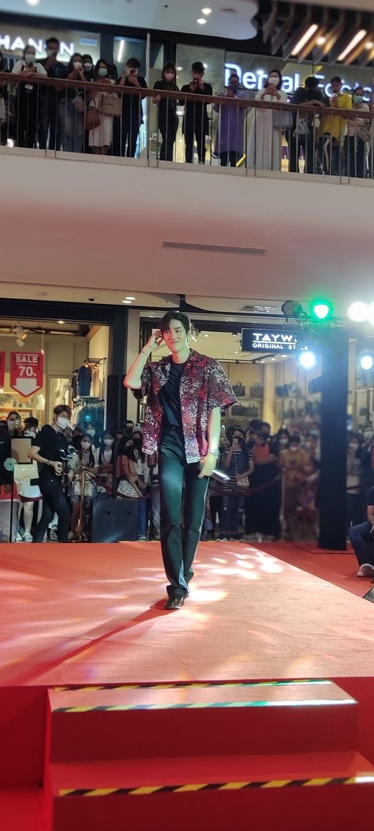 Mymint_moomint's tweet photo. หุหุ🤭🤭
ผมอ่ะหล่อสุดในระยองเลยกัฟวันนี้
@LeeThanapob #thanapob_lee 
#ระยองของภพ https://t.co/YgpaqL1GPk