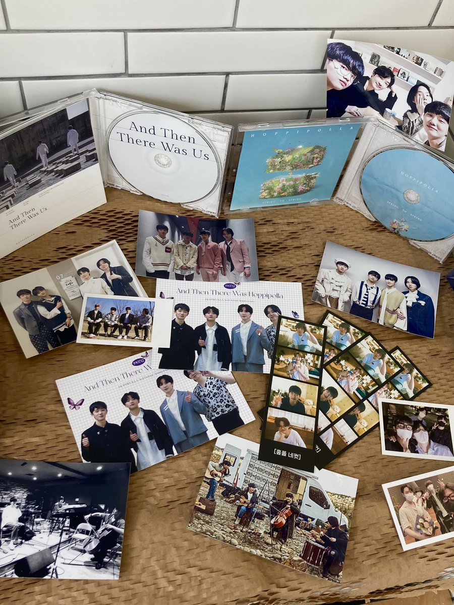bxndchxn's tweet photo. 호폴 데뷔 3주년 이벤트 꽃집 다녀왔어요 ( ◜▿◝ )
호피폴라로 가득 차있어서 힐링 잔뜩 하구 왔음!! 사장님도 너무 친절하십니당 🫶🏻🤍 호피폴라 0원해...

#And_Then_There_Was_Hoppipolla
#나란히_서서_걸어갈_우리의_노래 https://t.co/RCF6ynJDk4