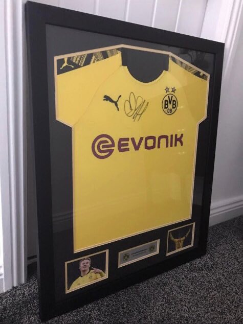 🎾 FREE - Don’t miss out! 🎾

If Nick Kyrgios beats Novak Djokovic in the final at Wimbledon on Sunday then one lucky person will win the signed Haaland shirt below!

To enter:
Retweet this ✅ 
Follow me AND @sportysuz21