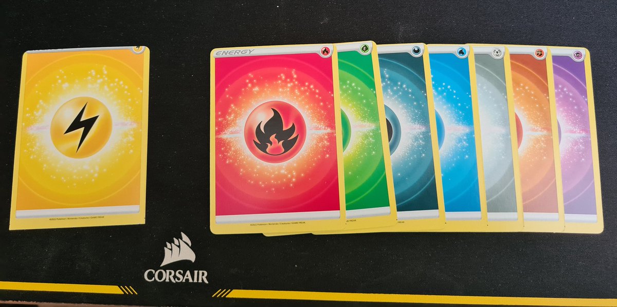2Phyzzy's tweet photo. Although I am loving the #PokemonGO #PokemonTCG cards, I have to wonder what is going on in the quality control department. These cards are horribly off-centre. https://t.co/RXtEUM1L0U