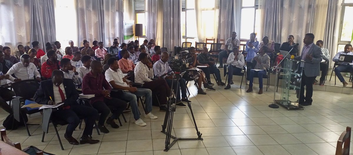 #UniversitéAlternative. Une journée culturelle en hommage au Professeur Godefroid KÄ MANA. Les jeunes de l'UA ont honoré sa mémoire &amp; célébré son heritage ds un contexte d’expressions interculturelles. <a href="/BROT_furdiewelt/">Brot für die Welt</a>  @JoelBARAKAT <a href="/KemperBarbara/">Barbara Kemper</a> <a href="/luchaRDC/">LUCHA 🇨🇩</a> <a href="/innocent_mpoze/">Innocent Mpoze</a>