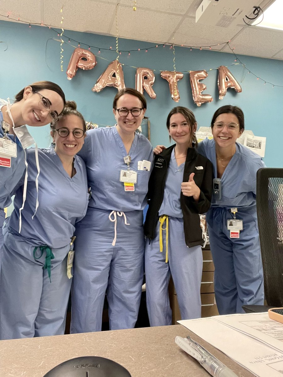 Nothing like a Girls Night on Friday call 💪🏻👩🏻‍⚕️✨ <a href="/GWSurgery/">GW Surgery</a> #WeLookLikeSurgeons