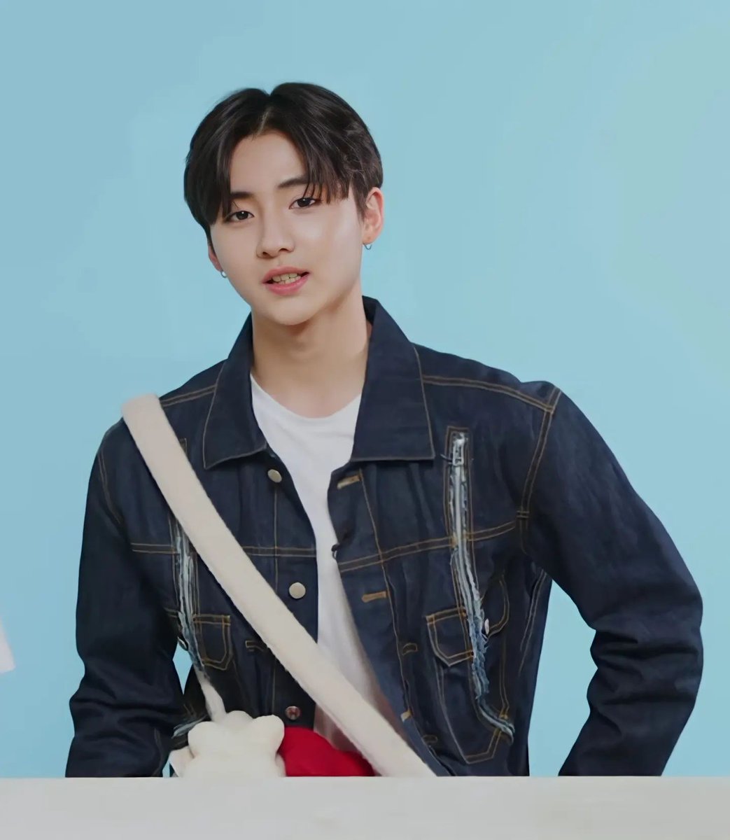 sangwon_pict's tweet photo. 🥀 Sangwon on GQ KOREA 💙

#Sangwon #Yorch #Leo #Woochan #James #JJ #Jihoon #TraineeA #Trainee #Hybe #idol #artist https://t.co/jgUBdq1ppT