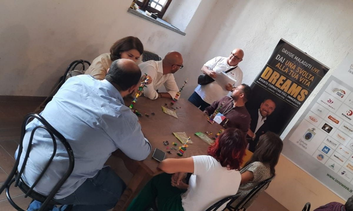 androm's tweet photo. Girifalco, start up e piccole medie imprese protagoniste della quinta giornata di Innoweek
Thanks to @LaCnews24
https://t.co/4EKNjHrwmc
Please Retweet!
#startup #innoweek #pmi #girifalco https://t.co/iq00J9RnMD
