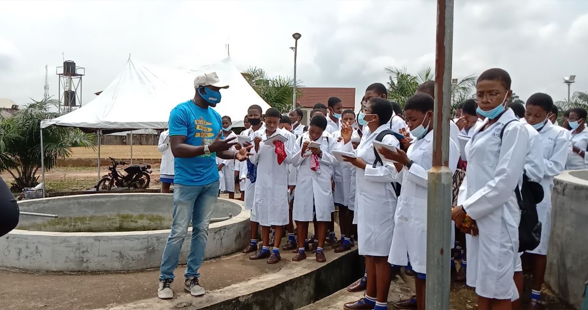 School excursion time with Awkunanaw Girls Secondary School.  #enugu